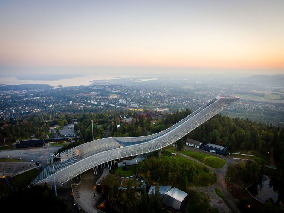 Saut de ski de Holmenkollen