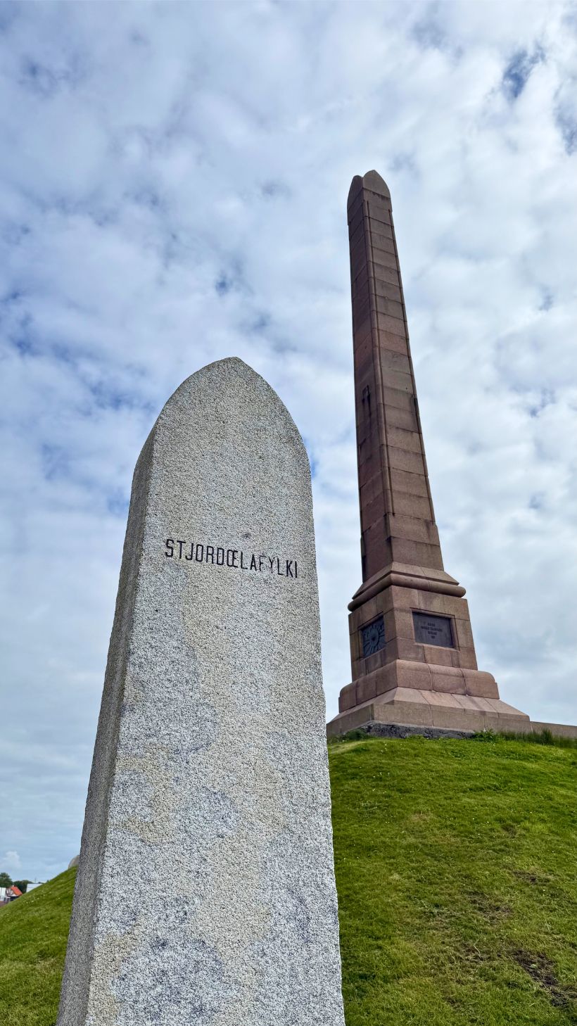 County Stone à Haraldshaugen. Photo: David Nikel.