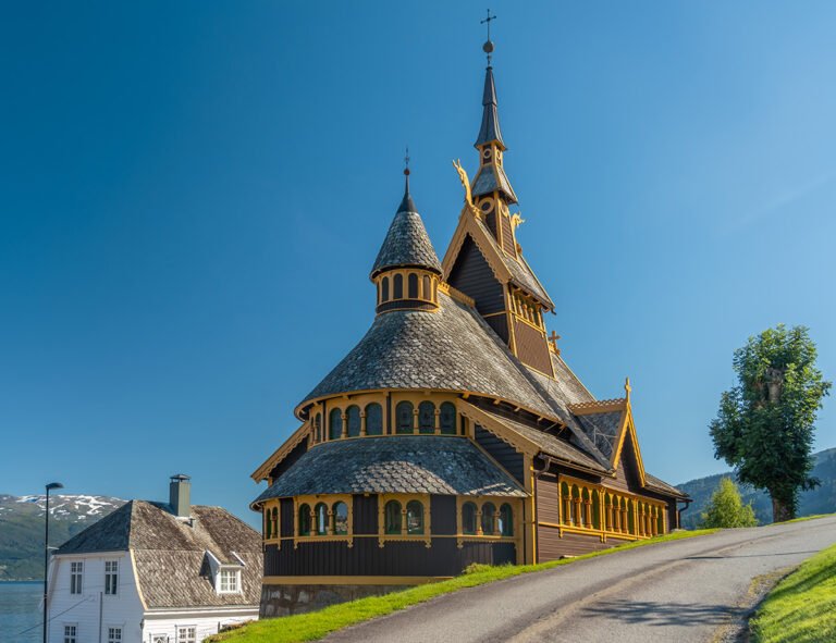 La magnifique « église anglaise » de Balestrand.