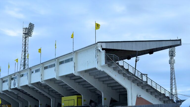 Stade Aspmyra à Bodø. Photo : David Nikel.