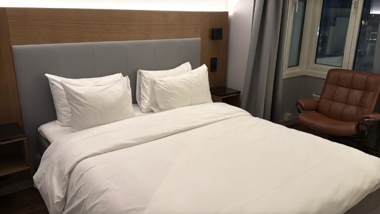 Chambre d'hôtes à l'hôtel Radisson Blu Bodø. Photo : David Nikel.