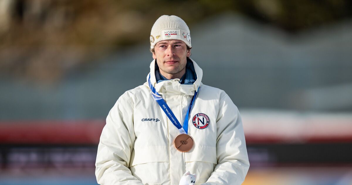 La petite amie de Sturla Holm Laegreid riposte lors des aveux de tricherie en direct à la télévision aux Jeux olympiques d'hiver