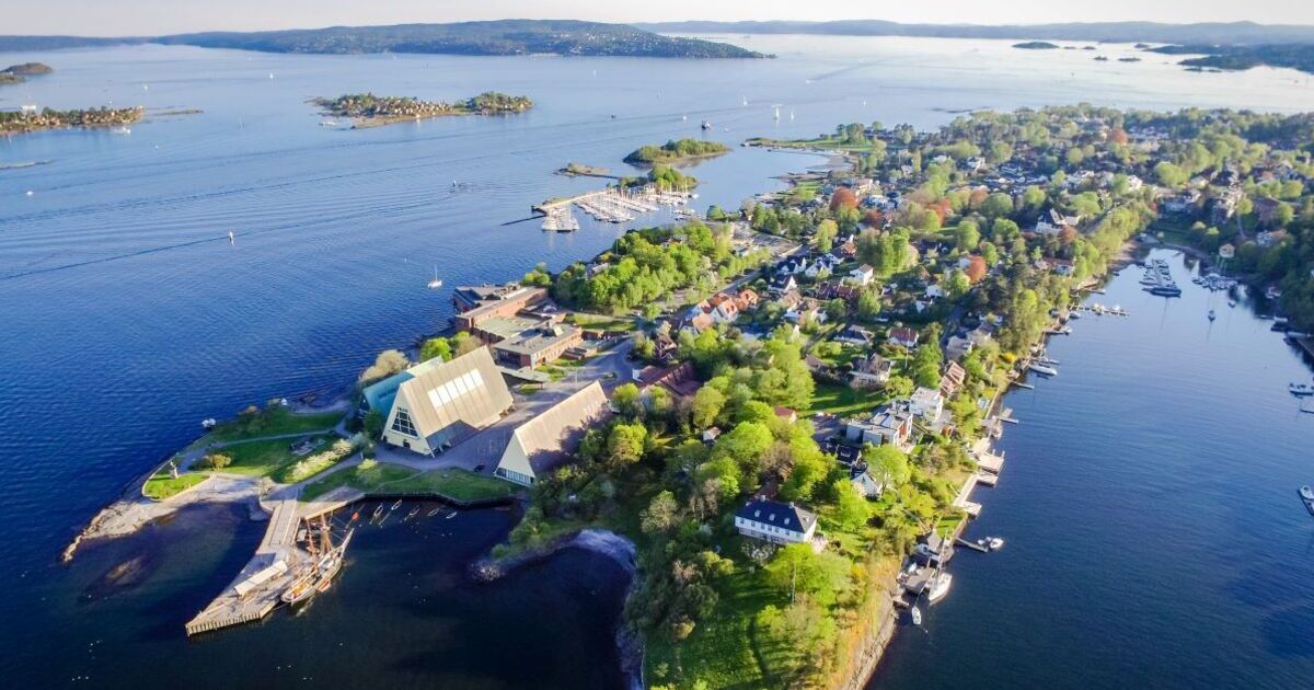 La jolie ville, l'une des plus vertes d'Europe, ressemble à un parc national