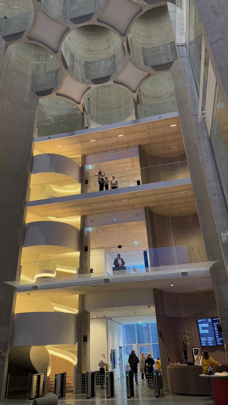 Hall du Silo Hall à l’intérieur de Kunstsilo. Photo : David Nikel.