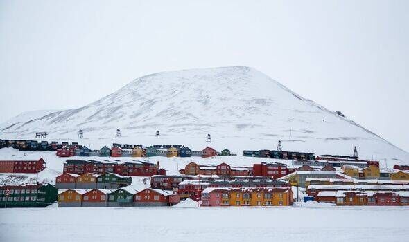 Maisons colorées à Longyearbyen Maisons colorées à Longyearbyen