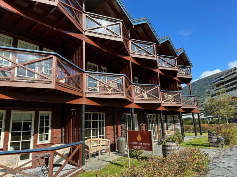 Hôtel Flåmsbrygga à Flåm. Photo : David Nikel.
